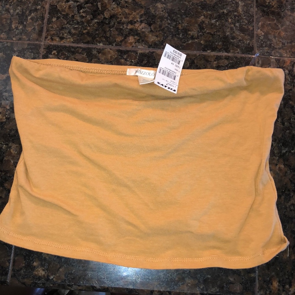 strapless top